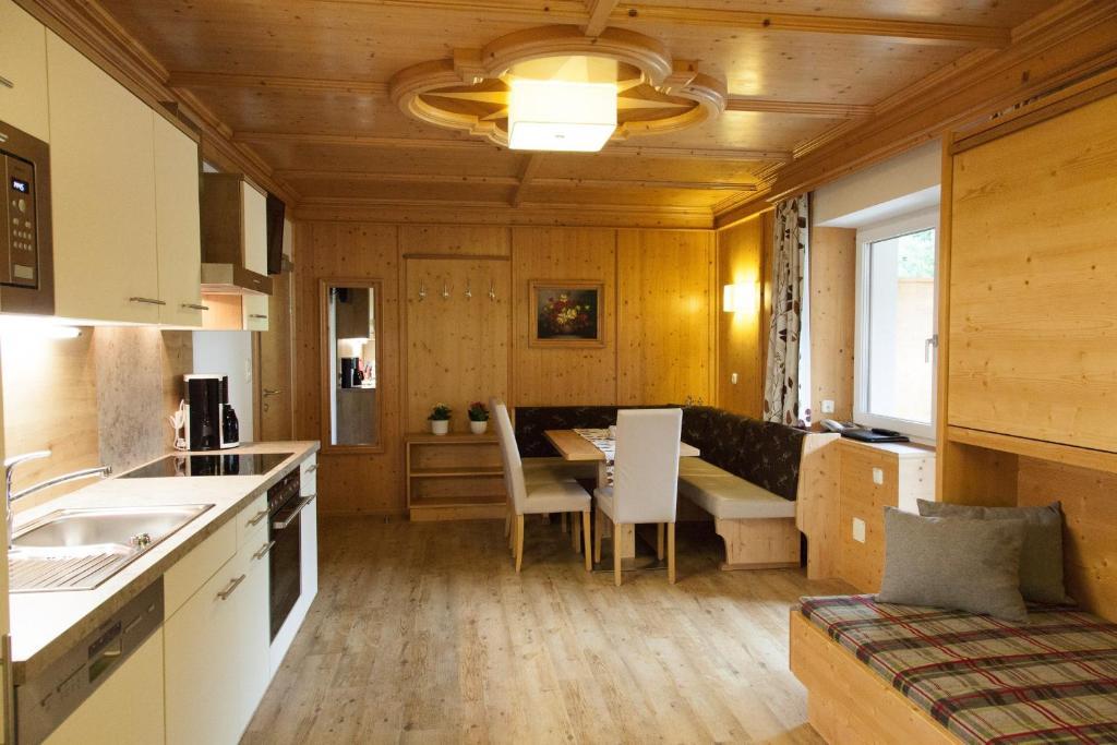 Hotel Ennskraxblick Kleinarl Værelse billede